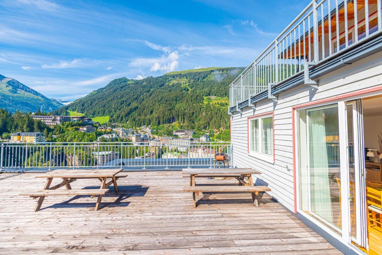 باد جاستاين Aparthotel Schillerhof المظهر الخارجي الصورة