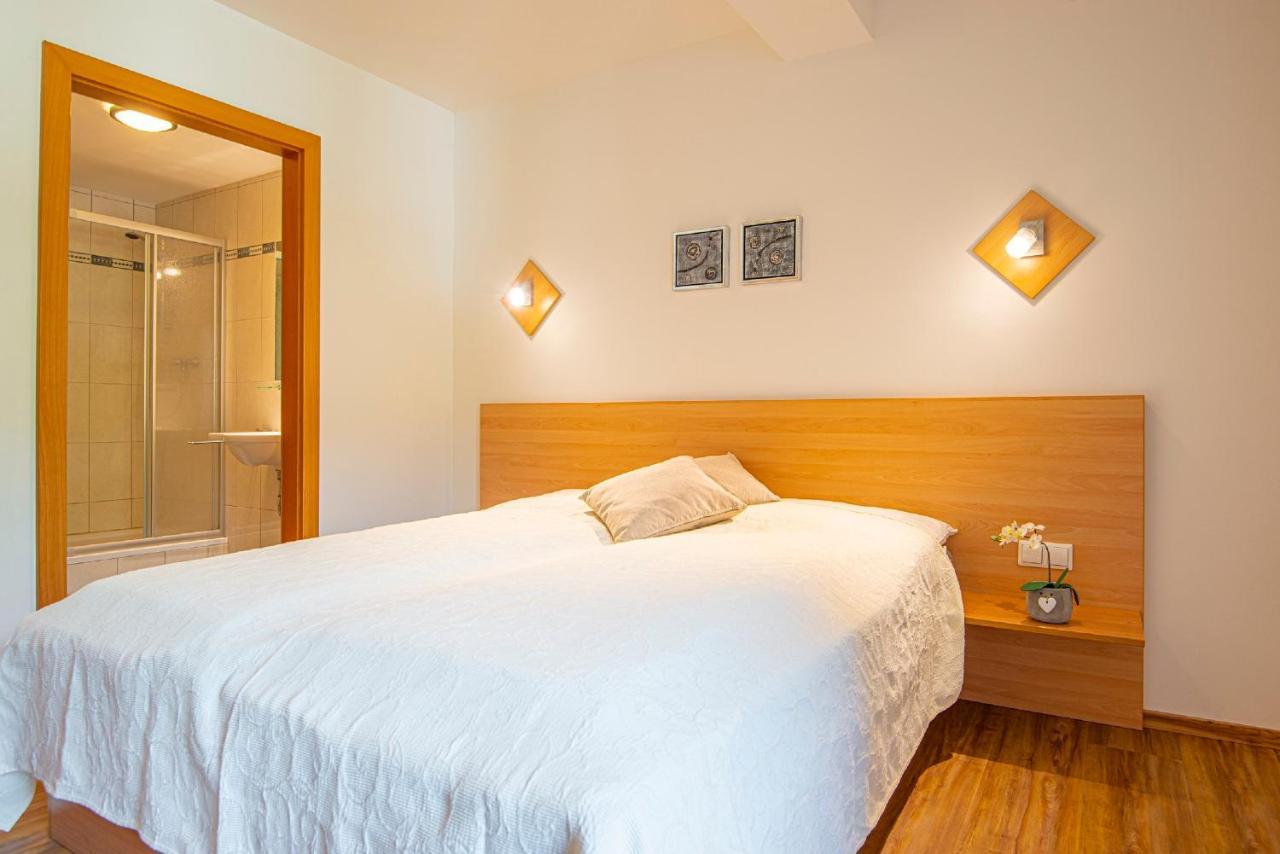باد جاستاين Aparthotel Schillerhof المظهر الخارجي الصورة